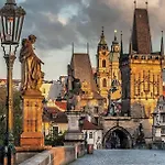 Romantic Near Charles Bridge Prag